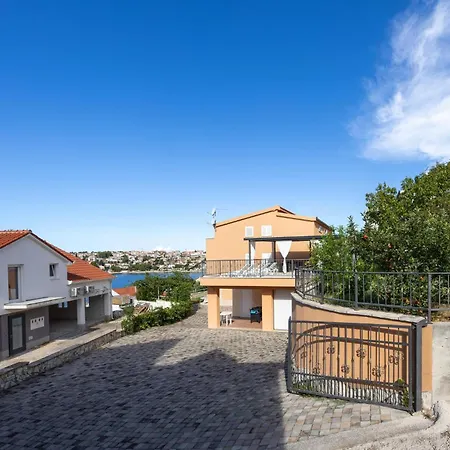 Stunning In Okrug Gornji * Trogir