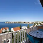 Stunning In Okrug Gornji Trogir