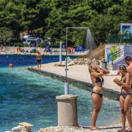 Stunning In Okrug Gornji 아파트